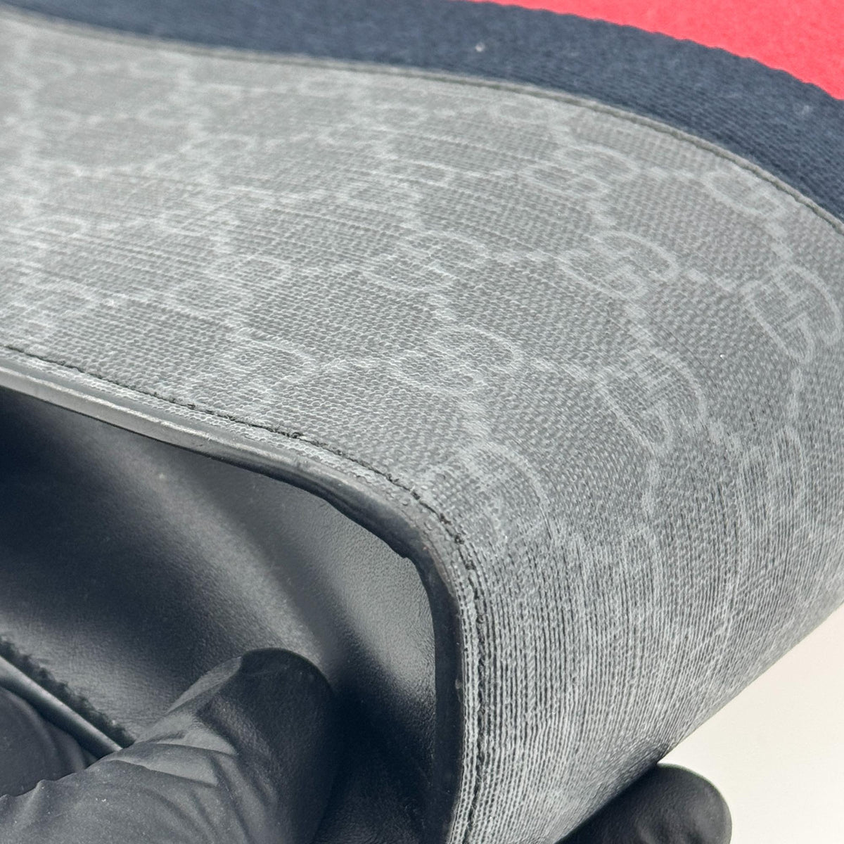 Gucci Web Zip Pouch Gg Coated Canvas Black Canvas Clutche & Pouche Bag (Pre-Owned)