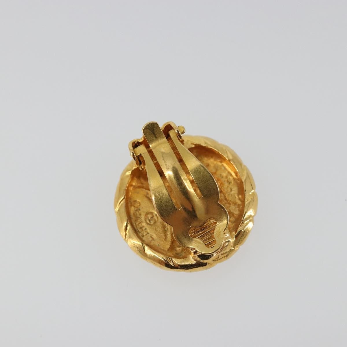 Chanel Vintage Round Cc Clip-On Metal Gold Metal Earrings Jewelry (Pre-Owned)