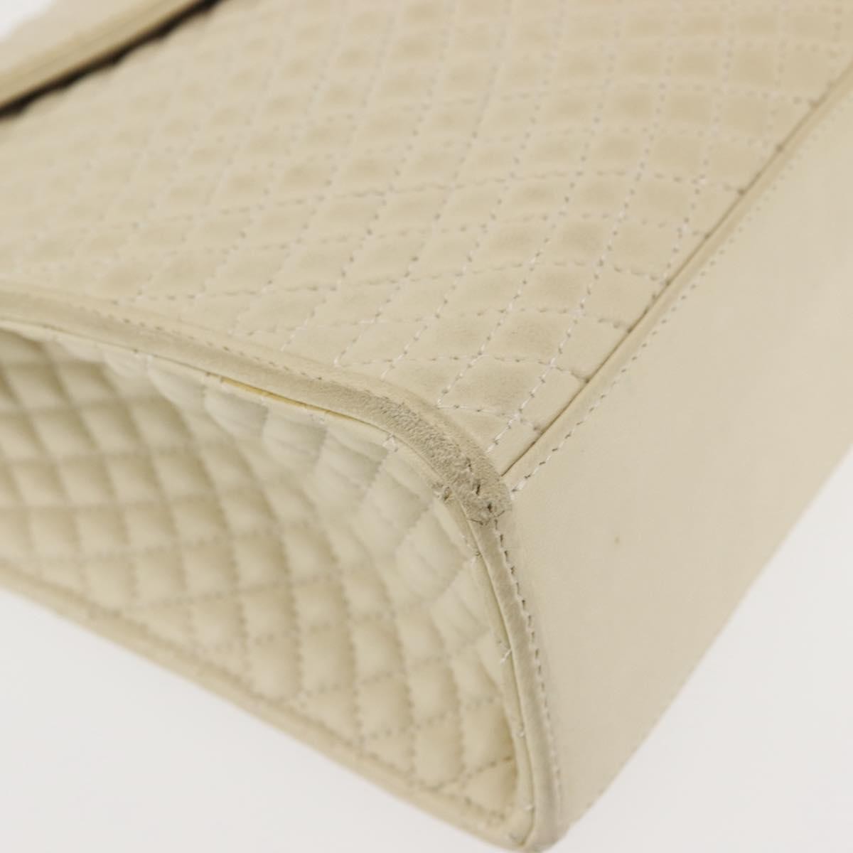 Bally Vintage Quilted Leather Beige Leather Handbag (Pre-Owned)