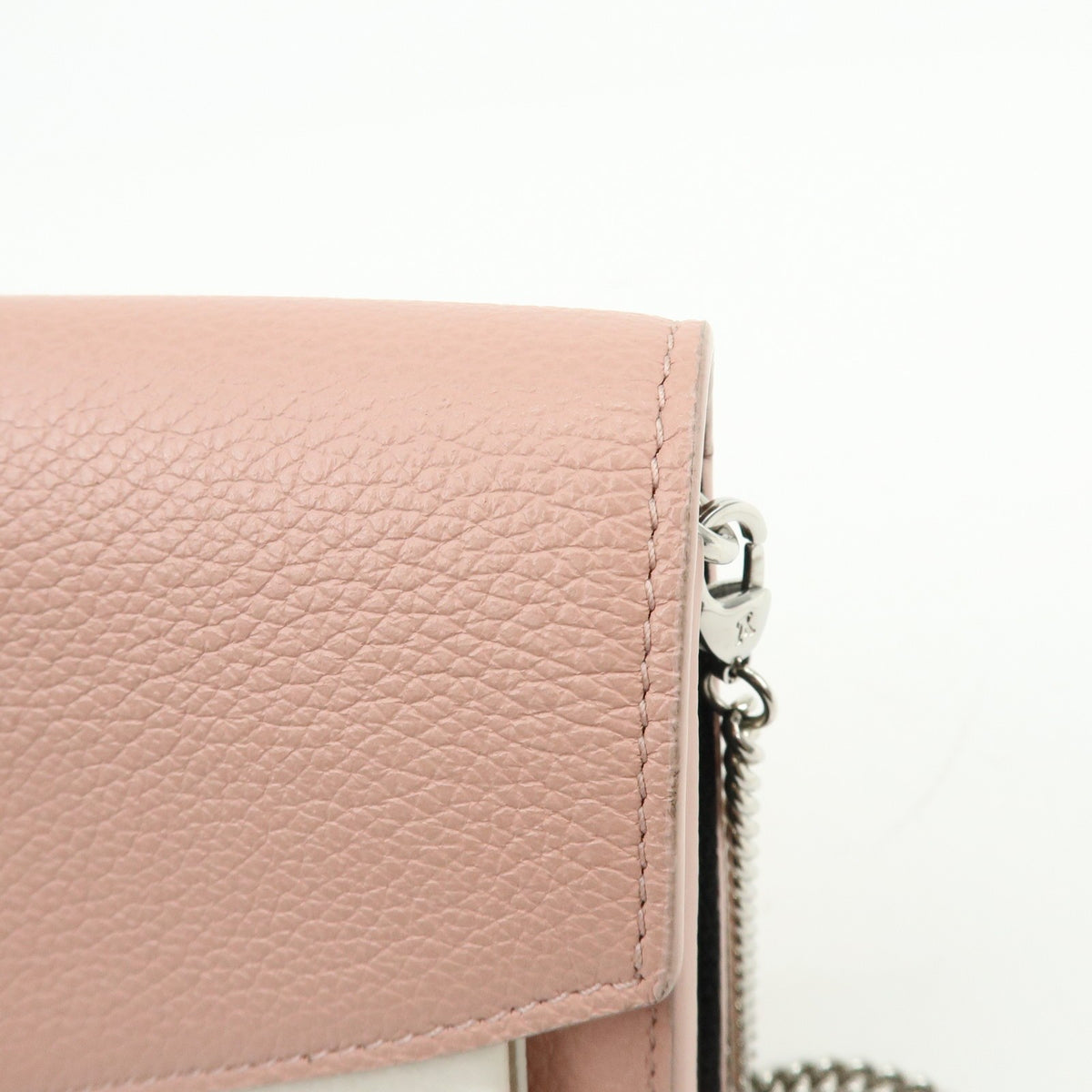 Louis Vuitton Mylockme Chain Pochette Leather Pink Leather Clutche & Pouche Bag (Pre-Owned)