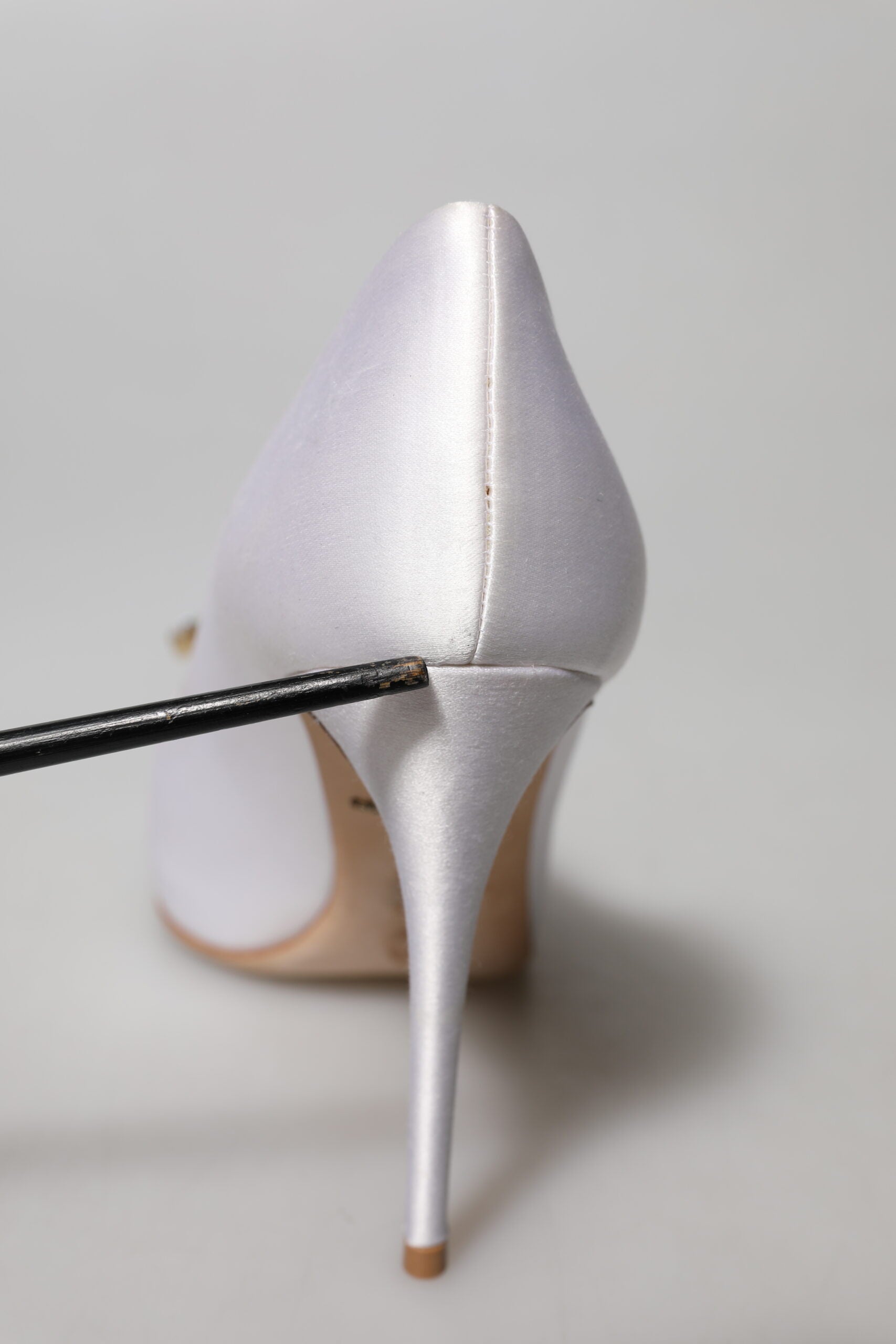 Dolce & Gabbana White Crystals Peep Toe Satin Pumps Women's Shoes (Pre-Owned)
