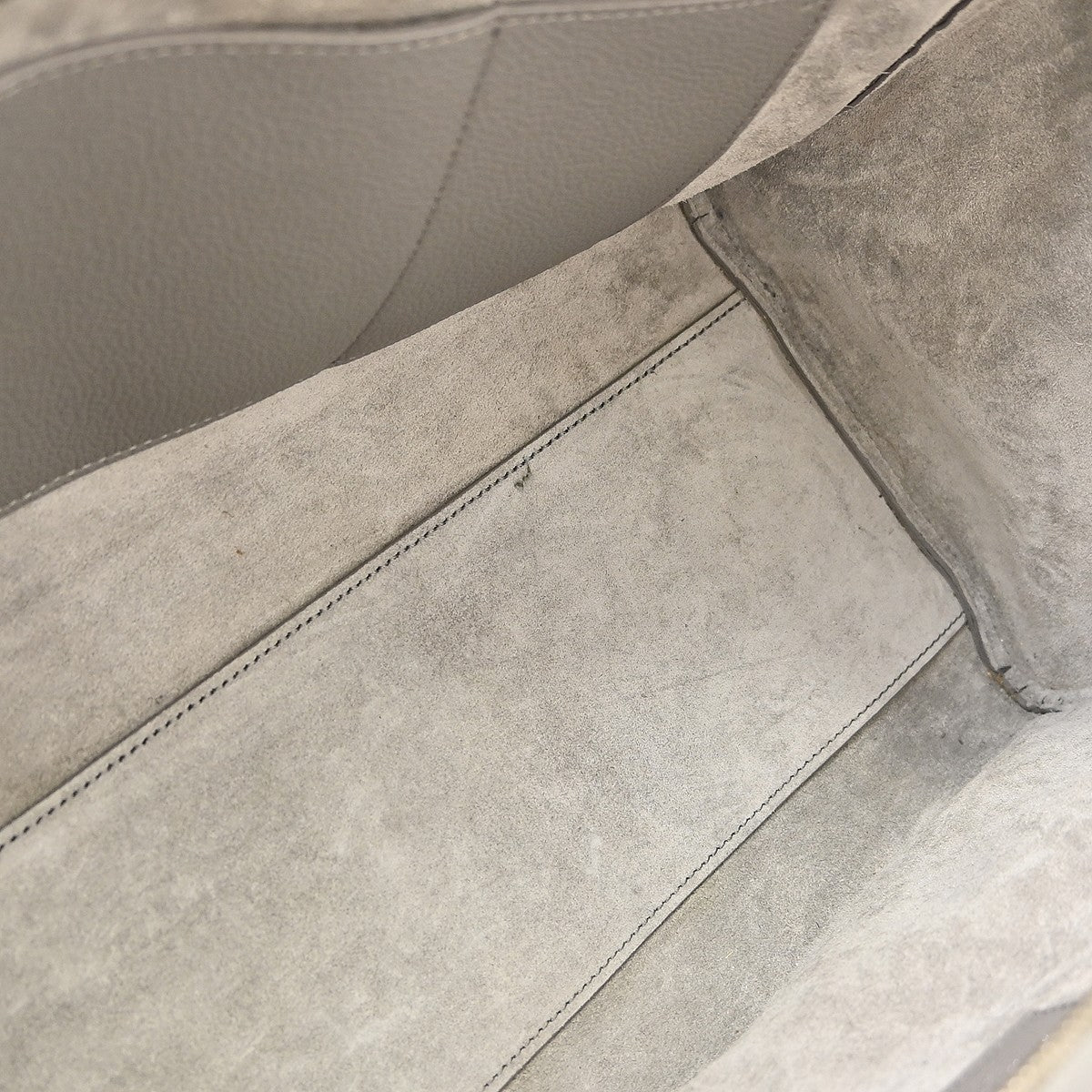 Saint Laurent Rive Gauche Cabas Leather Gray Calfskin Handbag (Pre-Owned)