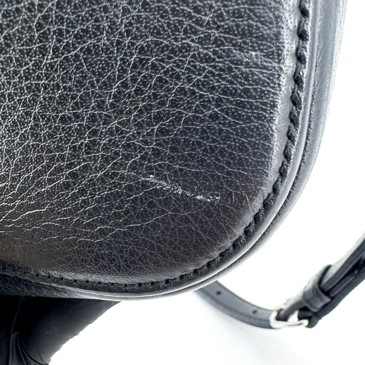 Balenciaga Everyday Camera Leather Black Leather Handbag (Pre-Owned)