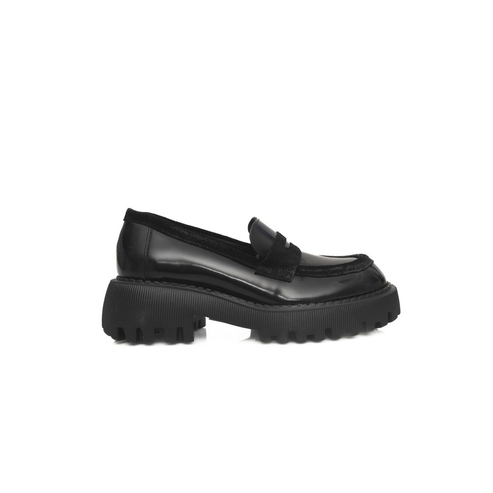 Cerruti 1881 Black Calfskin Women's Loafer