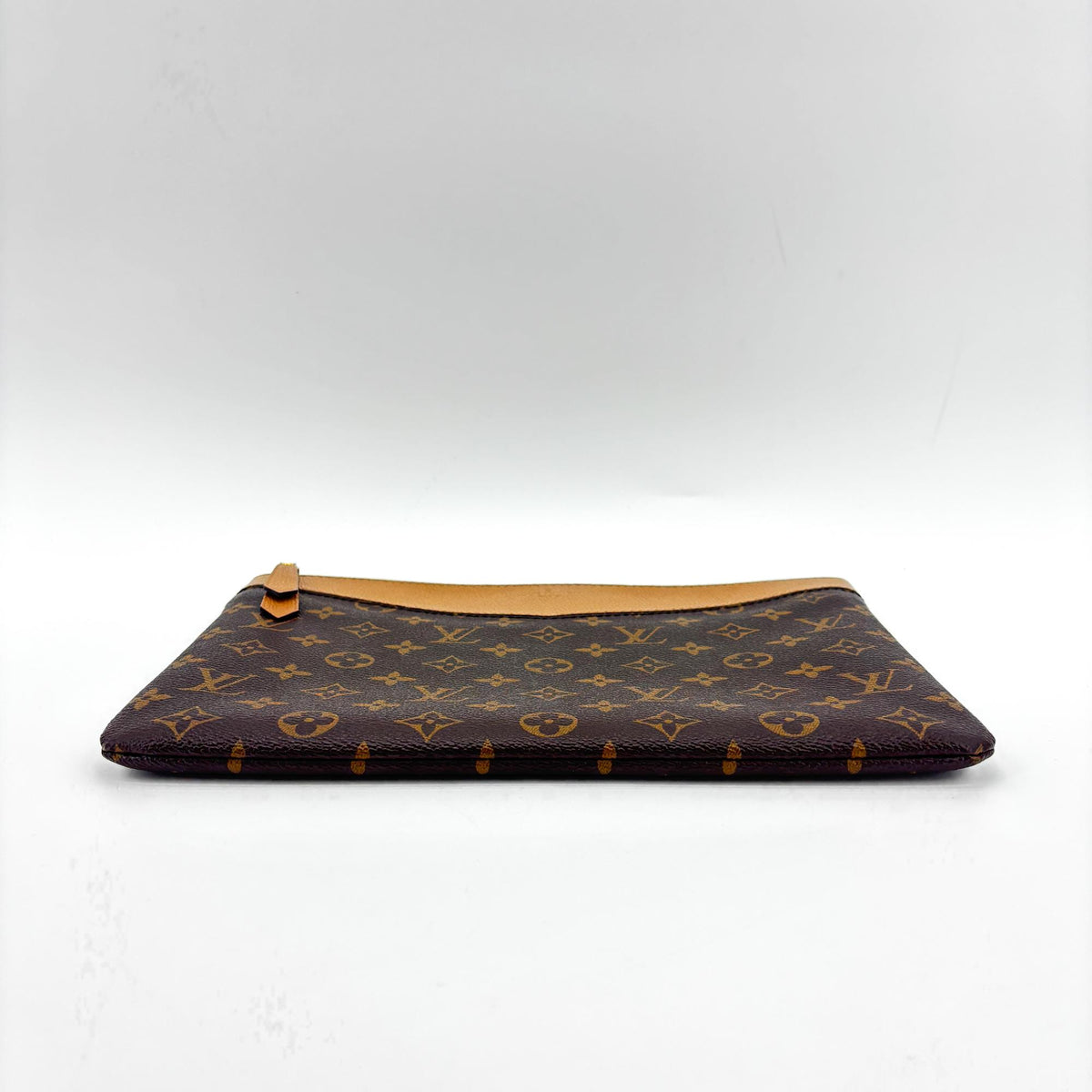 Louis Vuitton Daily Pouch Monogram Canvas Brown Canvas Clutche & Pouche Bag (Pre-Owned)