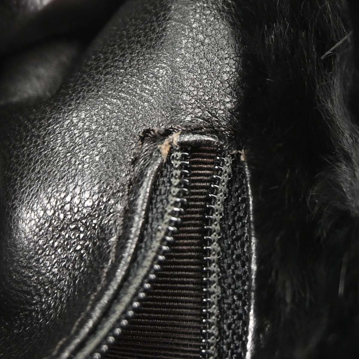 Chanel Chain Lapin Fur Black Rabbit Tote Bag Bag (Pre-Owned)