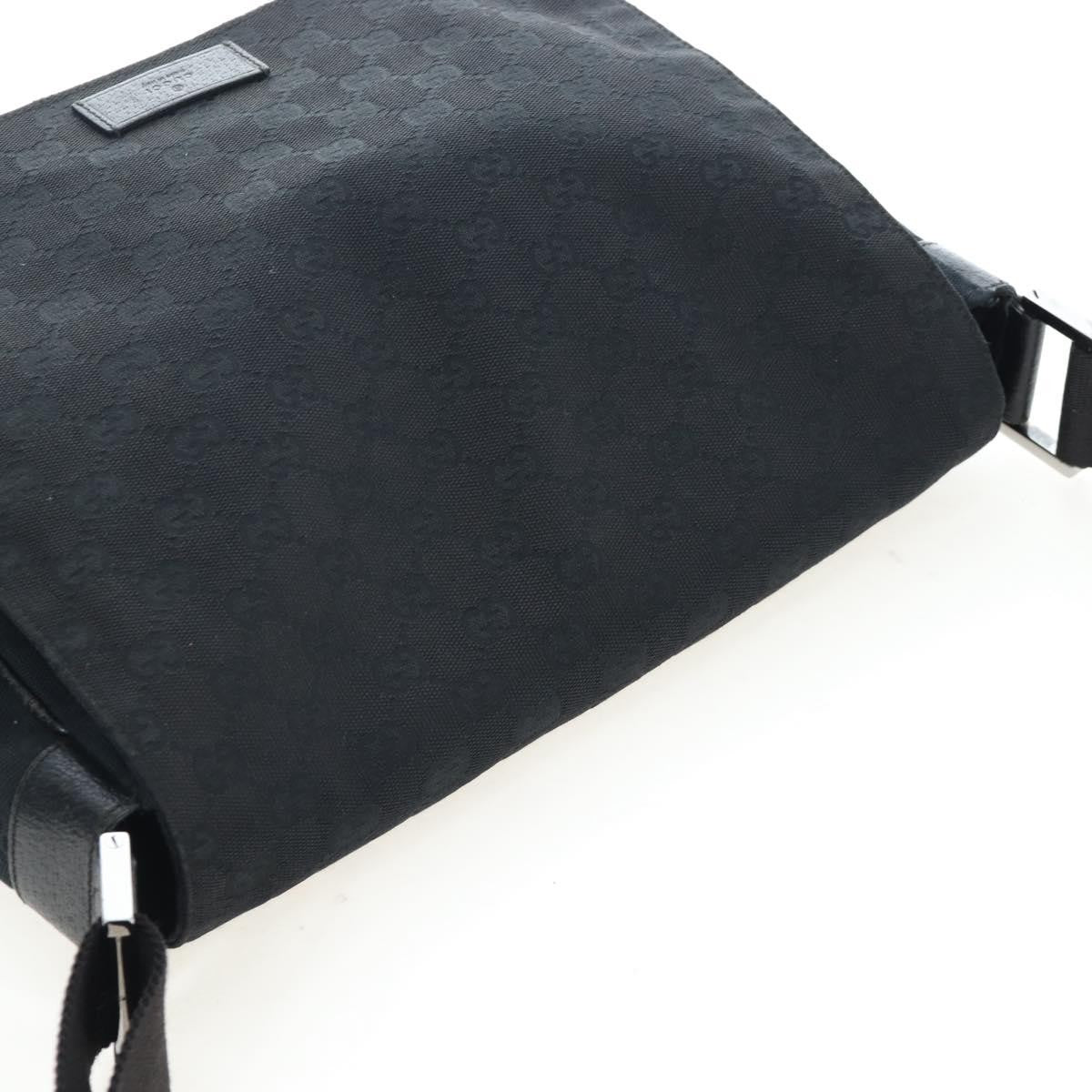 Gucci Shoulder Canvas Black Canvas Shoulder Bag Bag (Pre-Owned)
