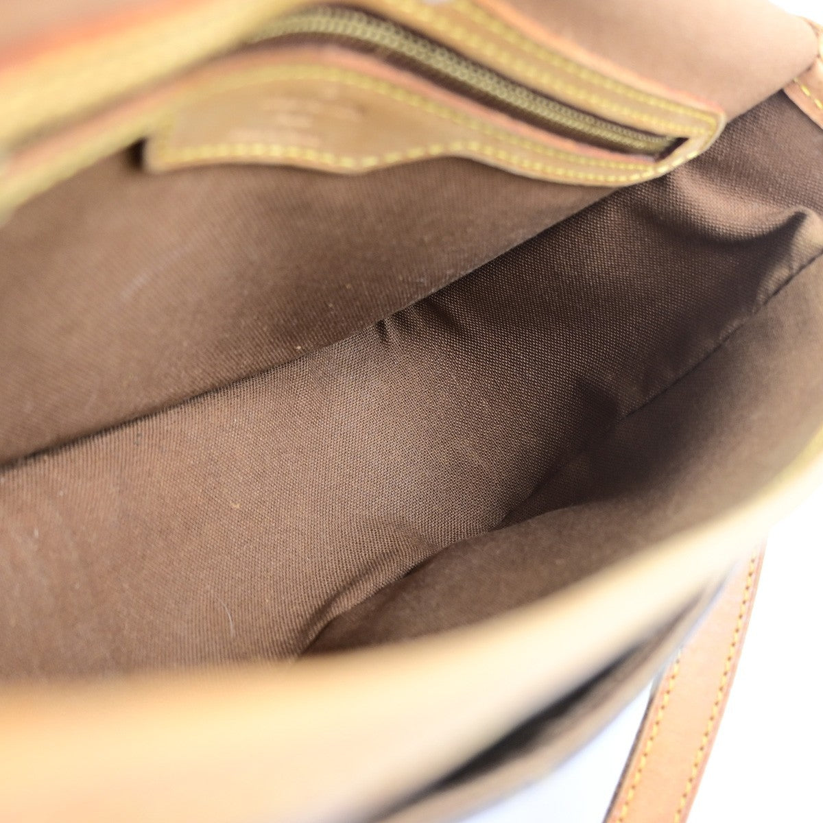 Louis Vuitton Sologne Monogram Canvas Brown Canvas Shoulder Bag Bag (Pre-Owned)
