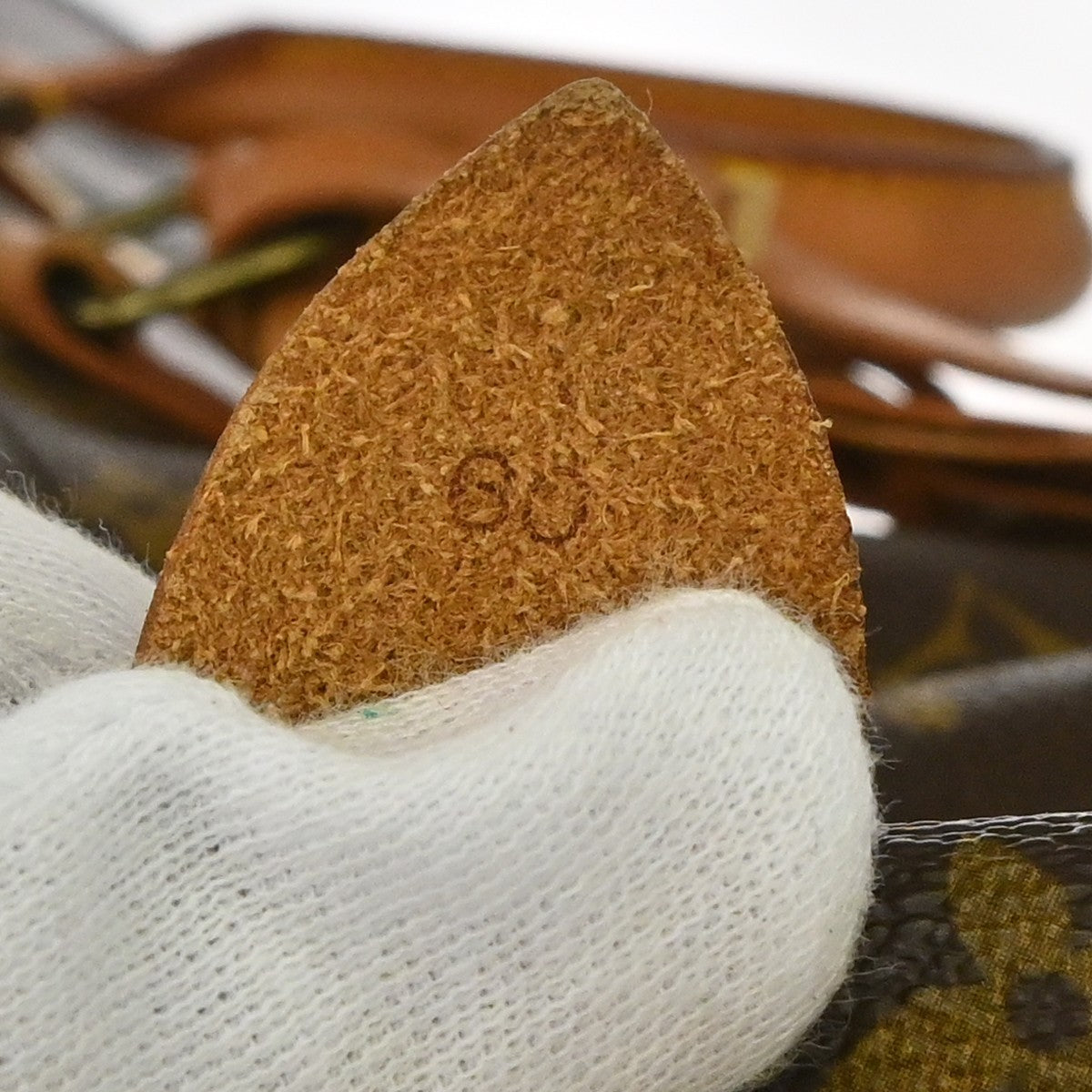 Louis Vuitton Keepall Monogram Canvas Brown Canvas Travel Bag Bag (Pre-Owned)