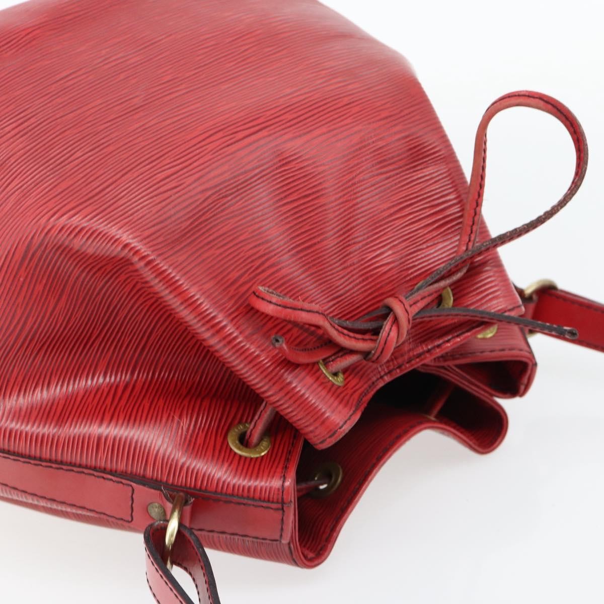 Louis Vuitton Petit Noe Epi Leather Red Leather Shoulder Bag Bag (Pre-Owned)