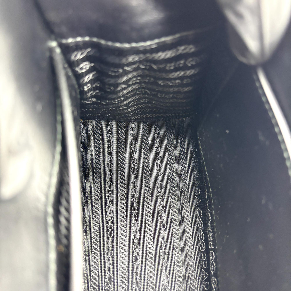 Prada Monochrome Saffiano Leather Black Leather Tote Bag Bag (Pre-Owned)