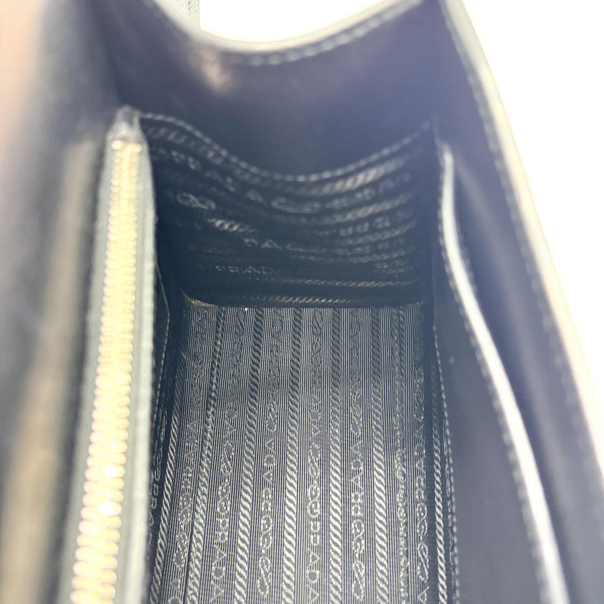 Prada Monochrome Saffiano Leather Navy Leather Tote Bag Bag (Pre-Owned)