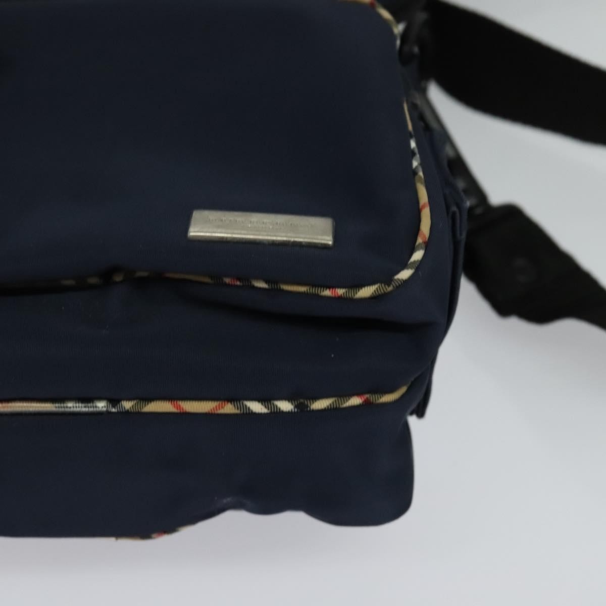Burberry Vintage Nylon Navy Nylon Shoulder Bag Bag (Pre-Owned)