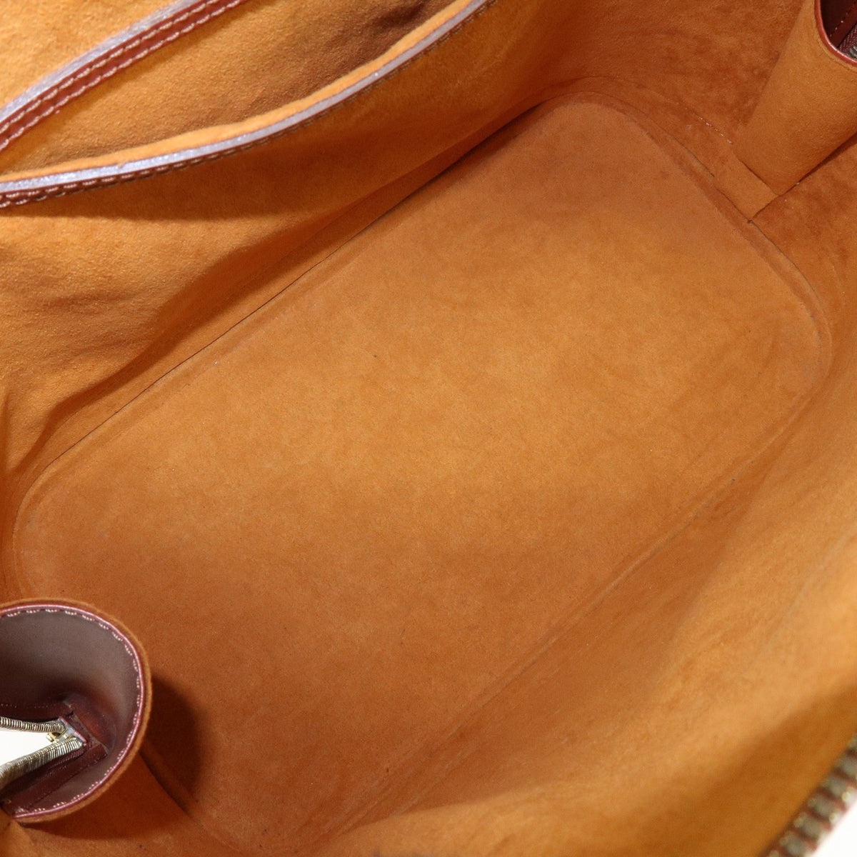 Louis Vuitton Alma Epi Leather Brown Leather Handbag (Pre-Owned)