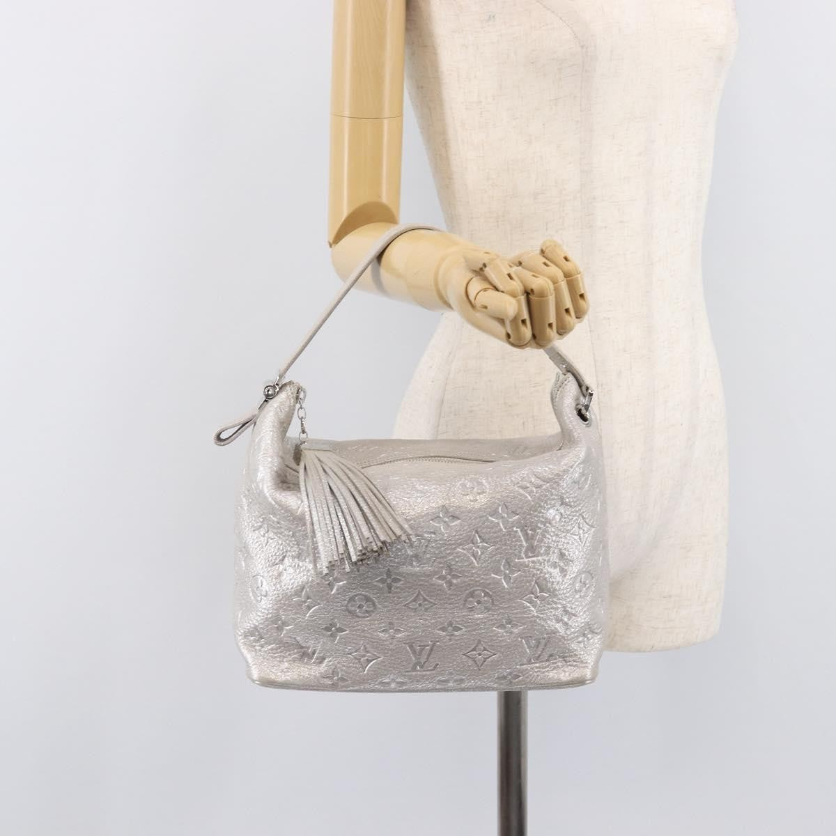 Louis Vuitton Halo Limited Edition Shimmer Monogram Embossed Leather Silver Leather Handbag (Pre-Owned)