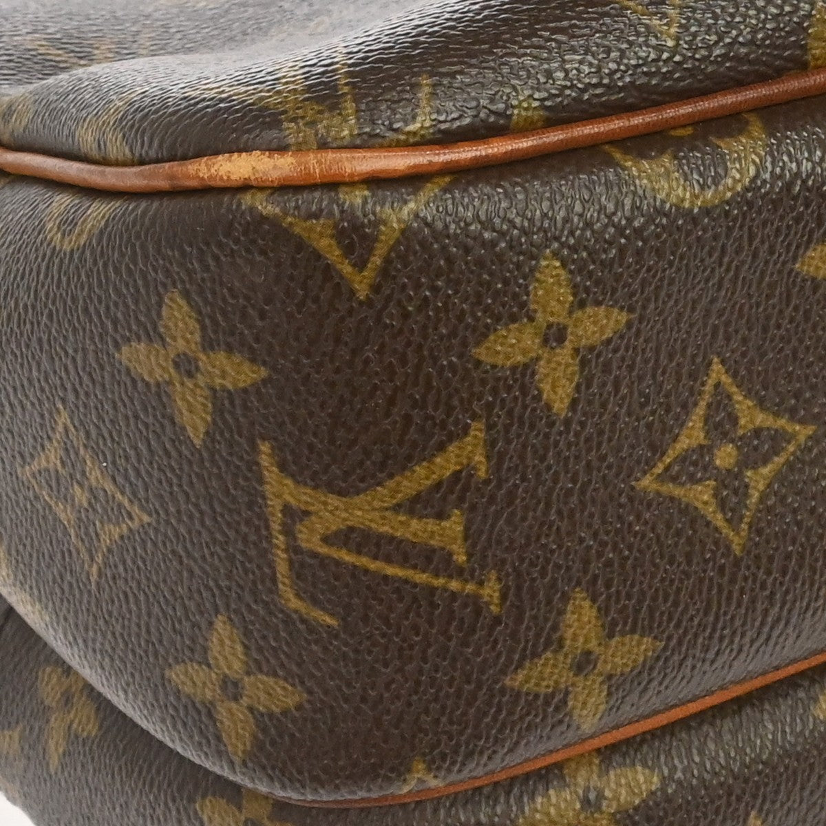 Louis Vuitton Reporter Monogram Brown Canvas Shoulder Bag Bag (Pre-Owned)