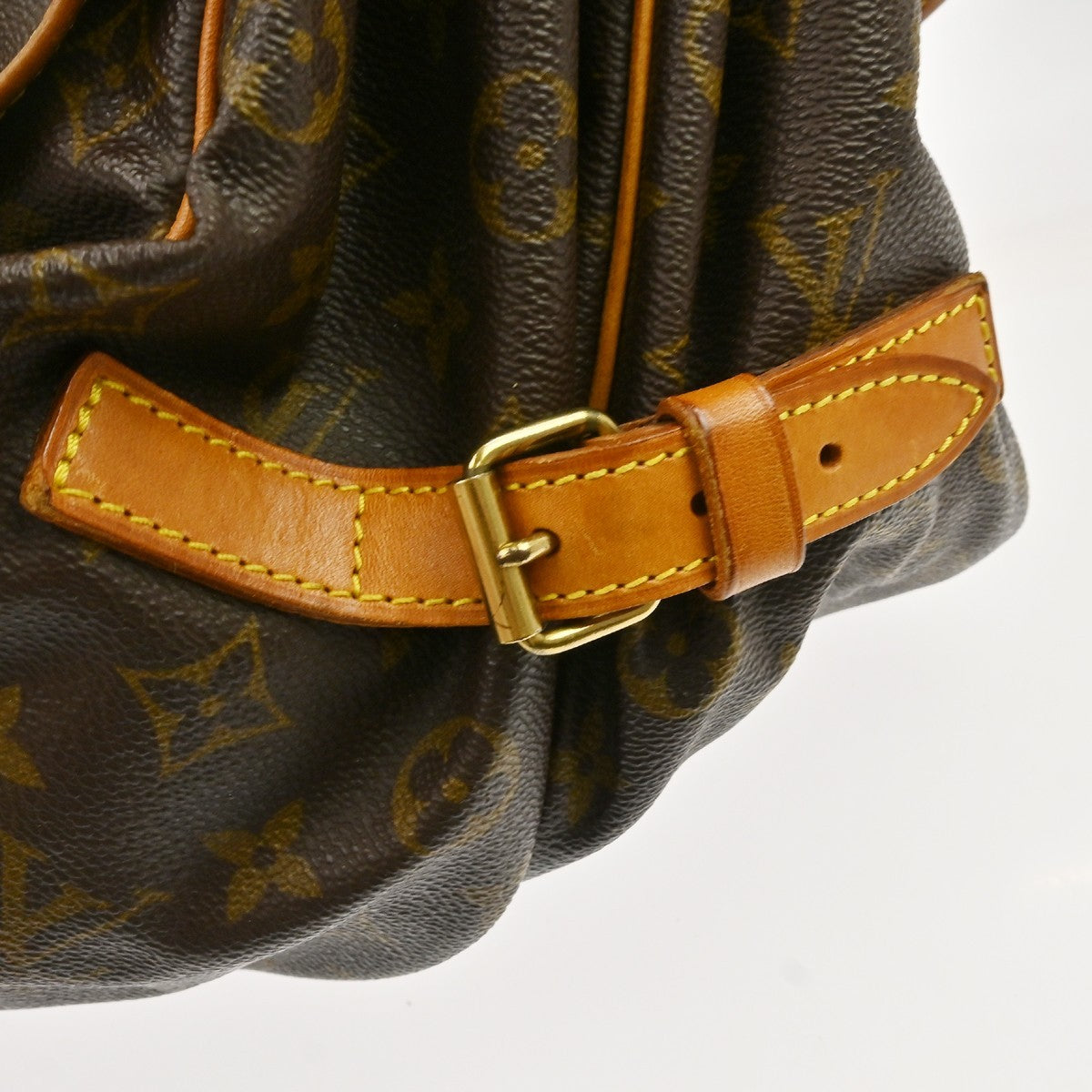 Louis Vuitton Saumur Monogram Brown Canvas Shoulder Bag Bag (Pre-Owned)