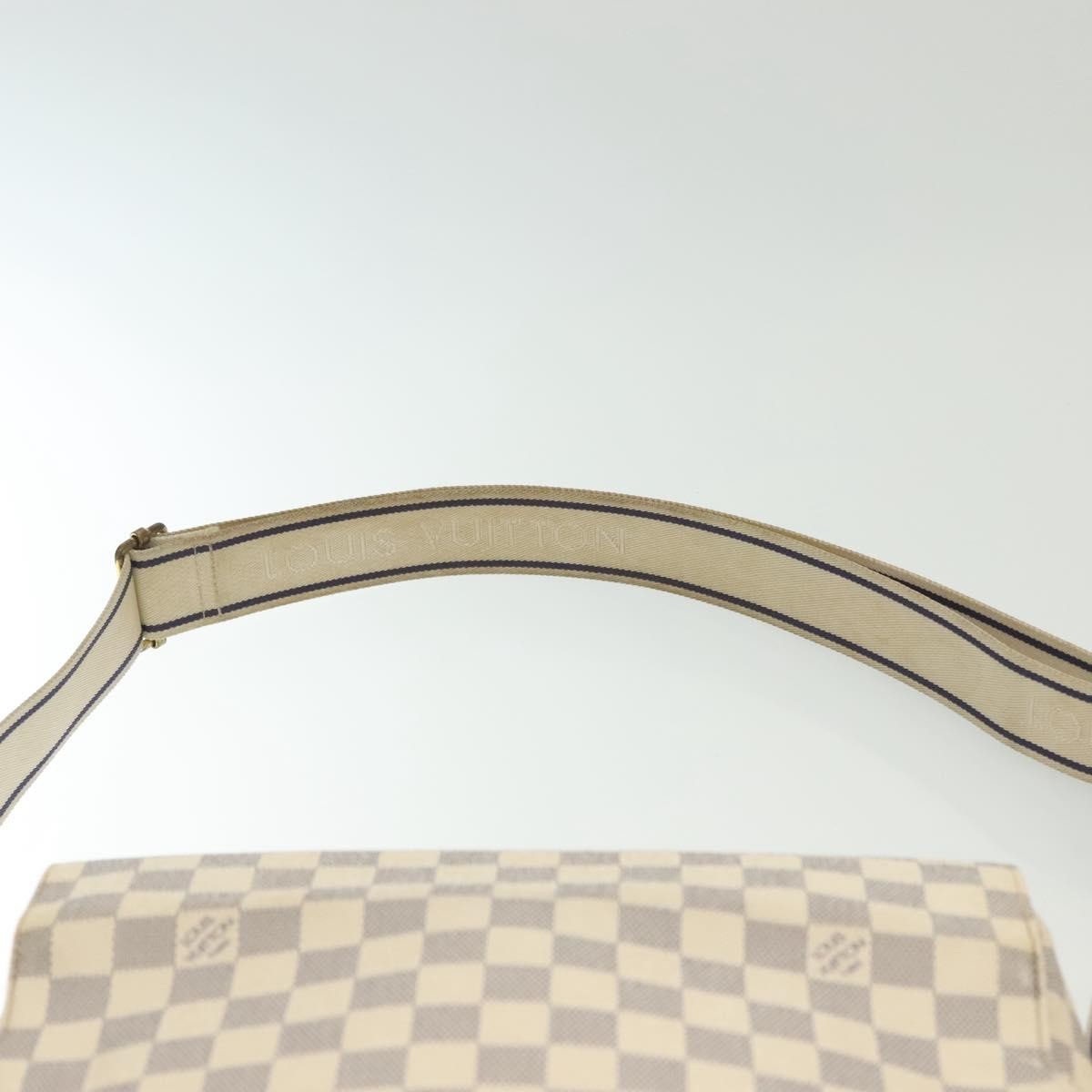 Louis Vuitton Naviglio Damier Ebene White Canvas Shoulder Bag Bag (Pre-Owned)