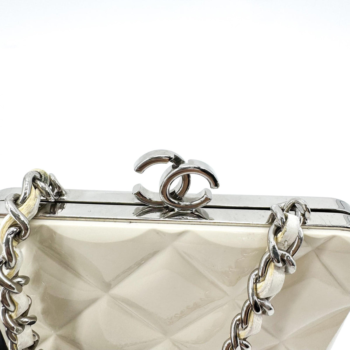 Chanel Cc Frame Clutch With Chain Quilted Lambskin And Plexiglass Beige Leather Clutche & Pouche Bag (Pre-Owned)
