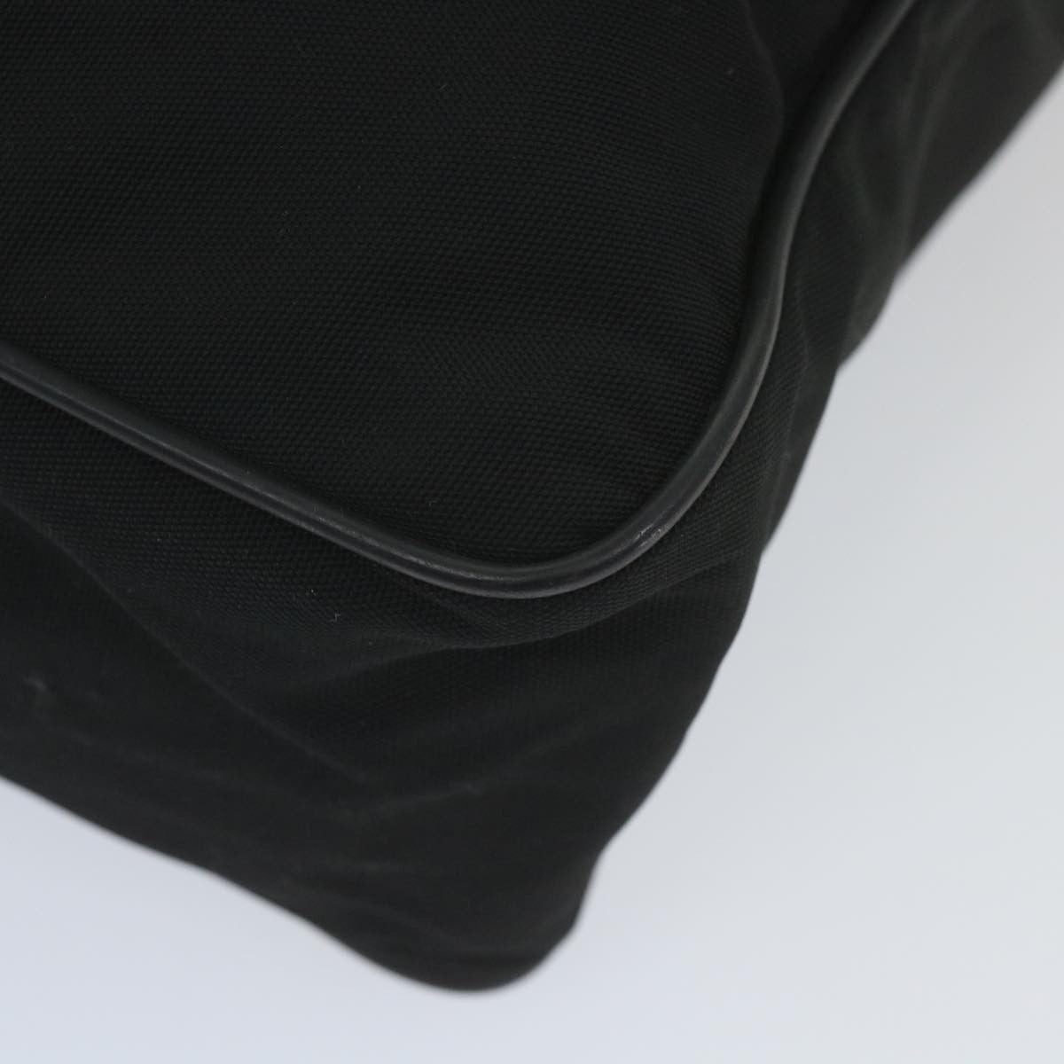 Gucci Vintage Flap Nylon Black Nylon Shoulder Bag Bag (Pre-Owned)