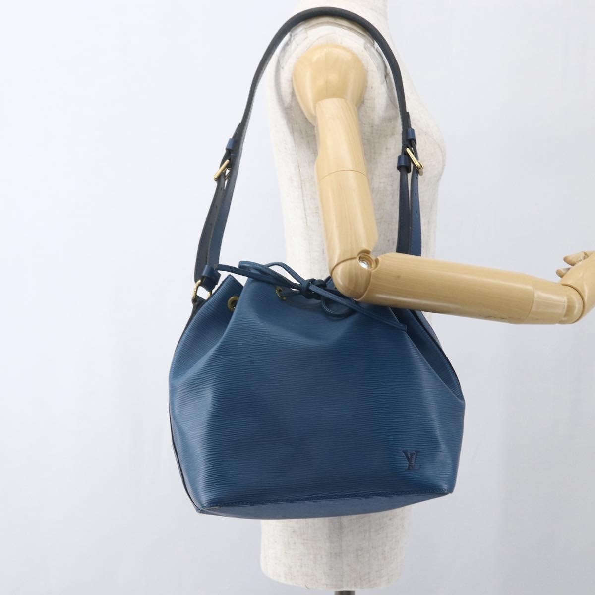 Louis Vuitton Petit Noe Epi Leather Blue Leather Shoulder Bag Bag (Pre-Owned)