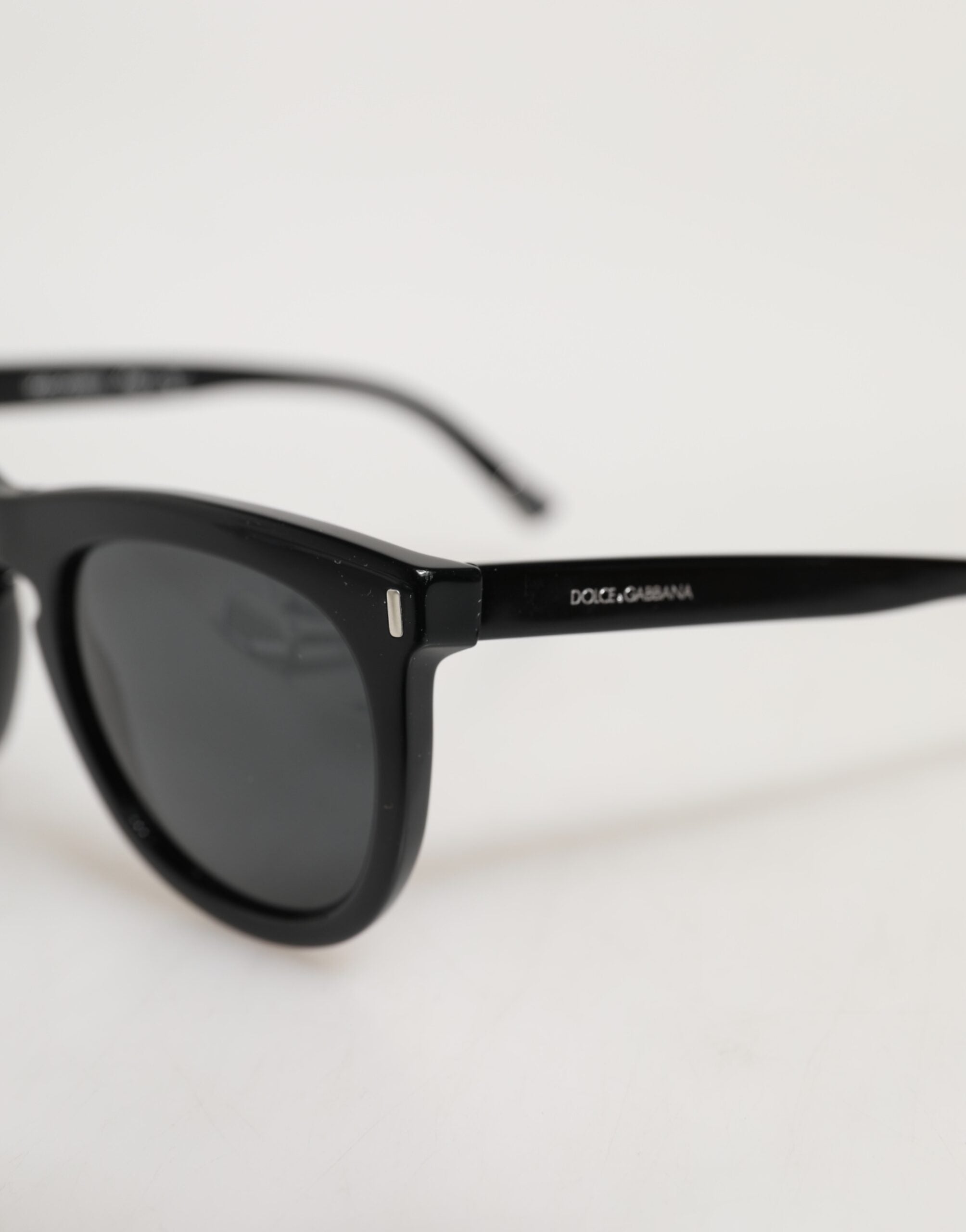 Dolce & Gabbana DG4281 Black Round Frame Full Rim Eyewear Women's Sunglasses (Pre-Owned)