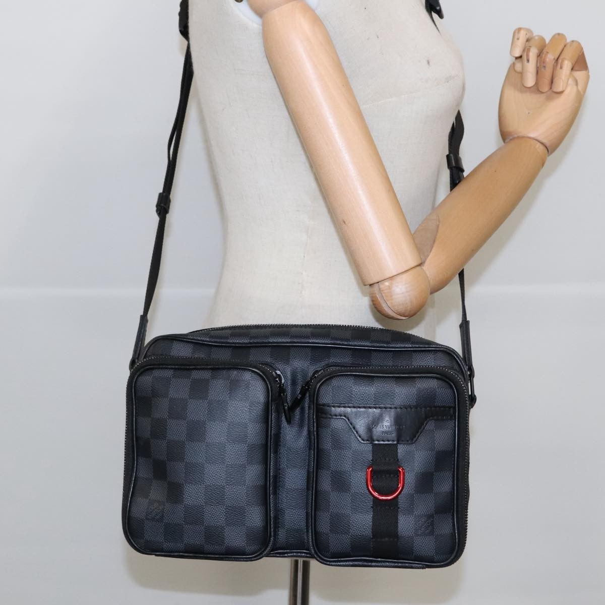 Louis Vuitton Utility Business Damier Graphite Gray Canvas Shoulder Bag Bag (Pre-Owned)
