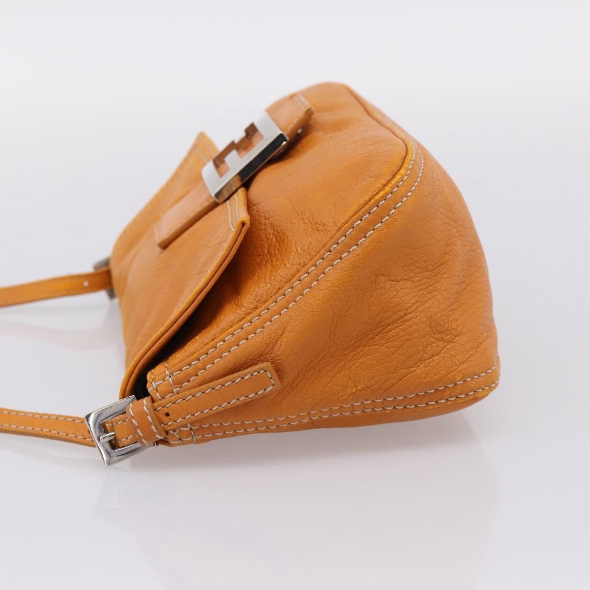 Fendi Selleria Baguette Leather Brown Leather Handbag (Pre-Owned)