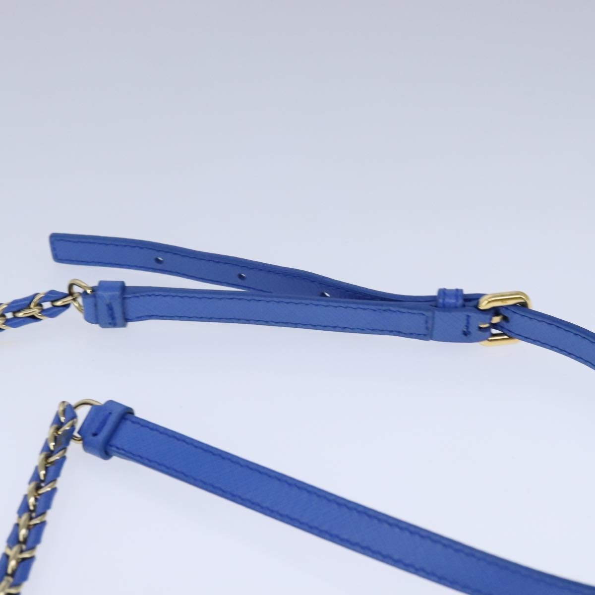 Salvatore Ferragamo Vala Leather Blue Leather Shoulder Bag Bag (Pre-Owned)