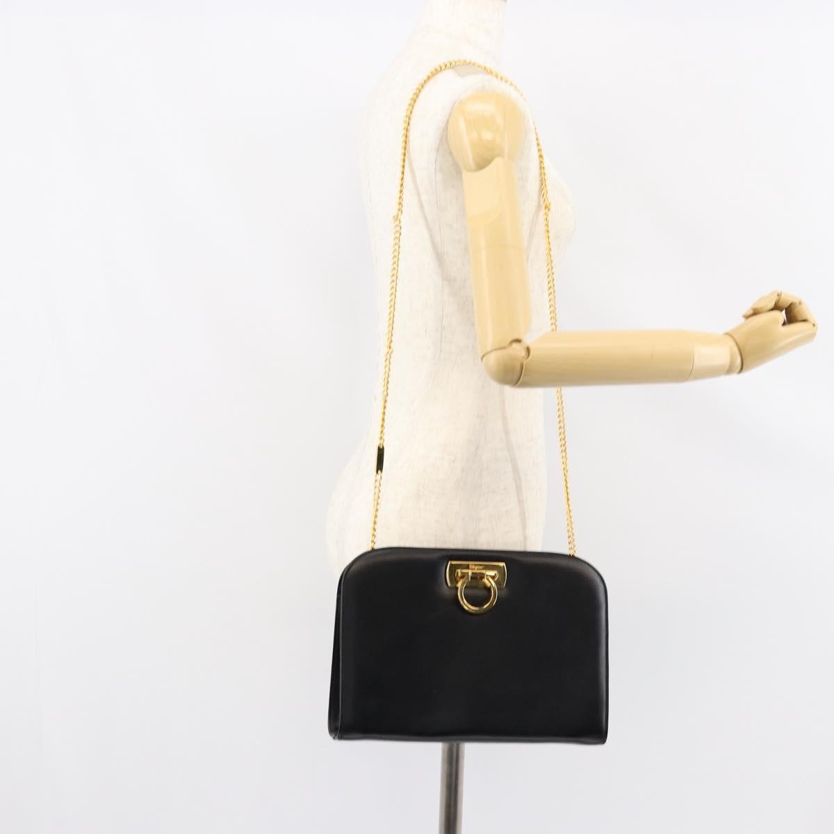 Salvatore Ferragamo Vintage Gancini Chain Leather Black Leather Shoulder Bag Bag (Pre-Owned)