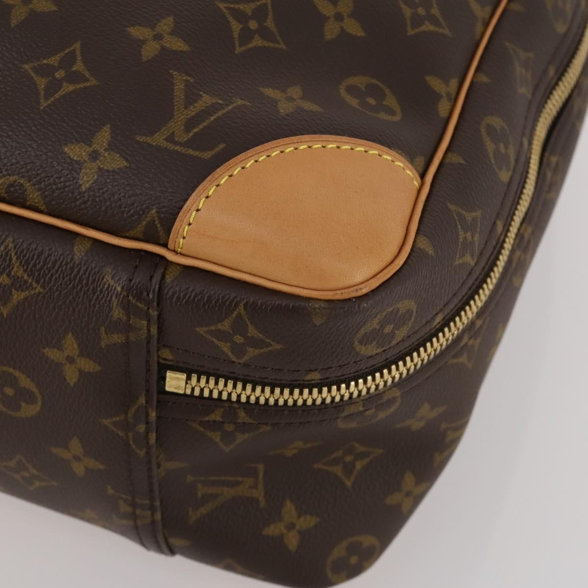 Louis Vuitton Sirius Monogram Brown Canvas Travel Bag Bag (Pre-Owned)