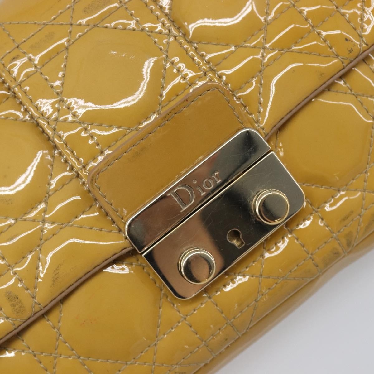 Christian Dior New Lock Cannage Quilt Patent Yellow Patent_Leather Clutche & Pouche Bag (Pre-Owned)
