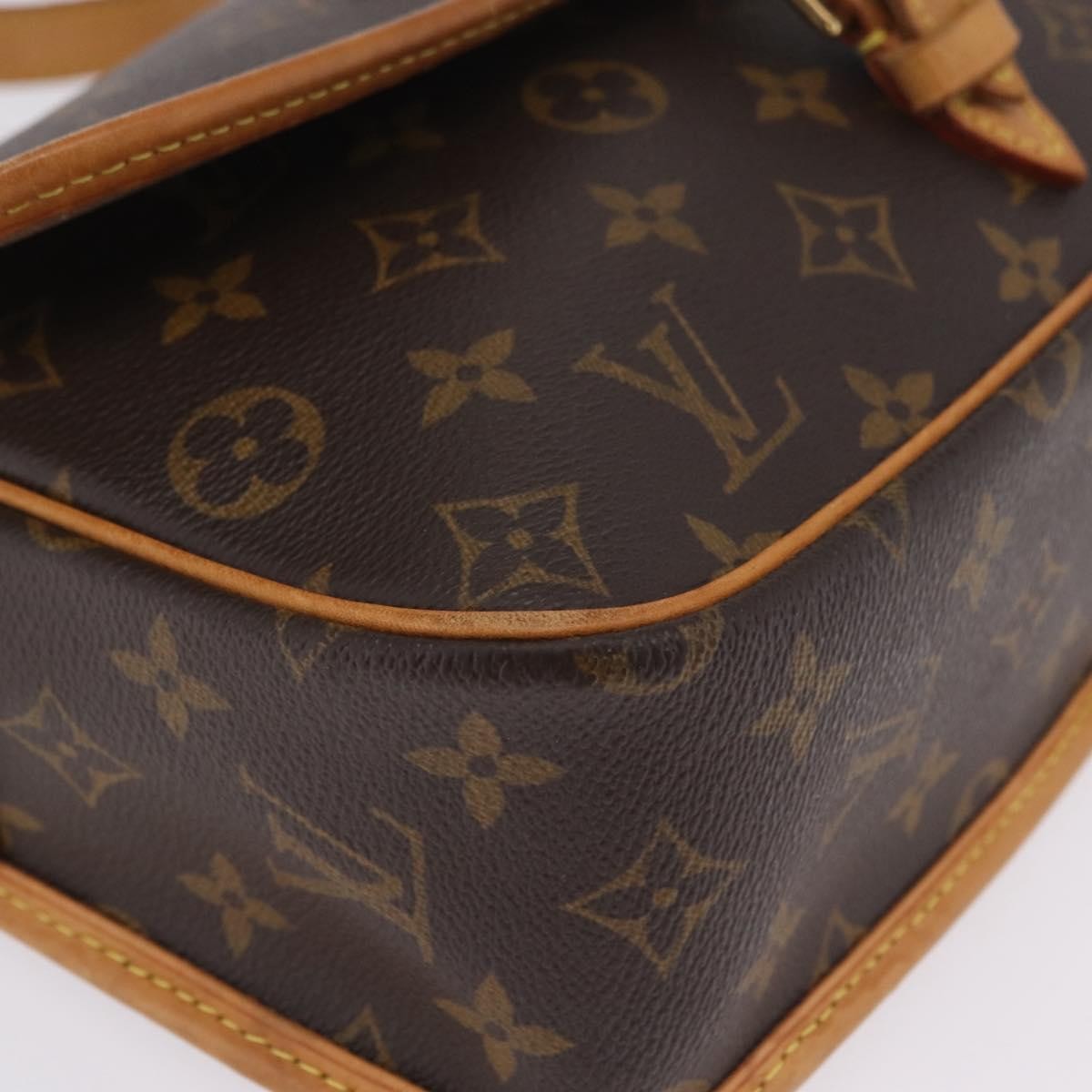 Louis Vuitton Sologne Monogram Canvas Brown Canvas Handbag (Pre-Owned)