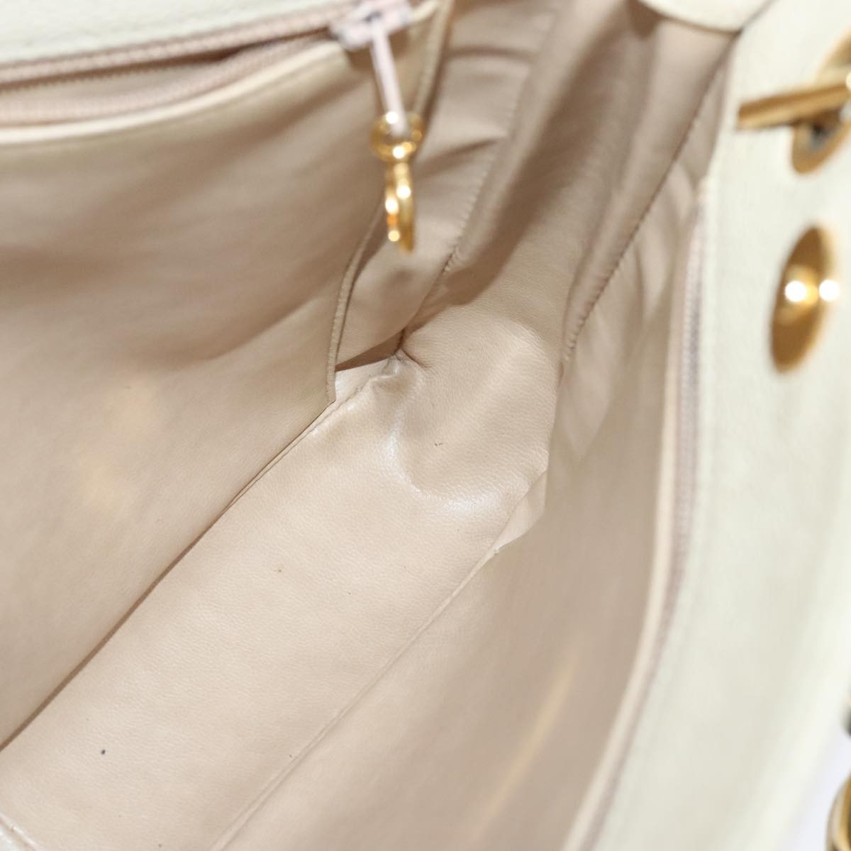 Chanel Vintage Slit Pocket Quilted Caviar Beige Leather Shoulder Bag Bag (Pre-Owned)
