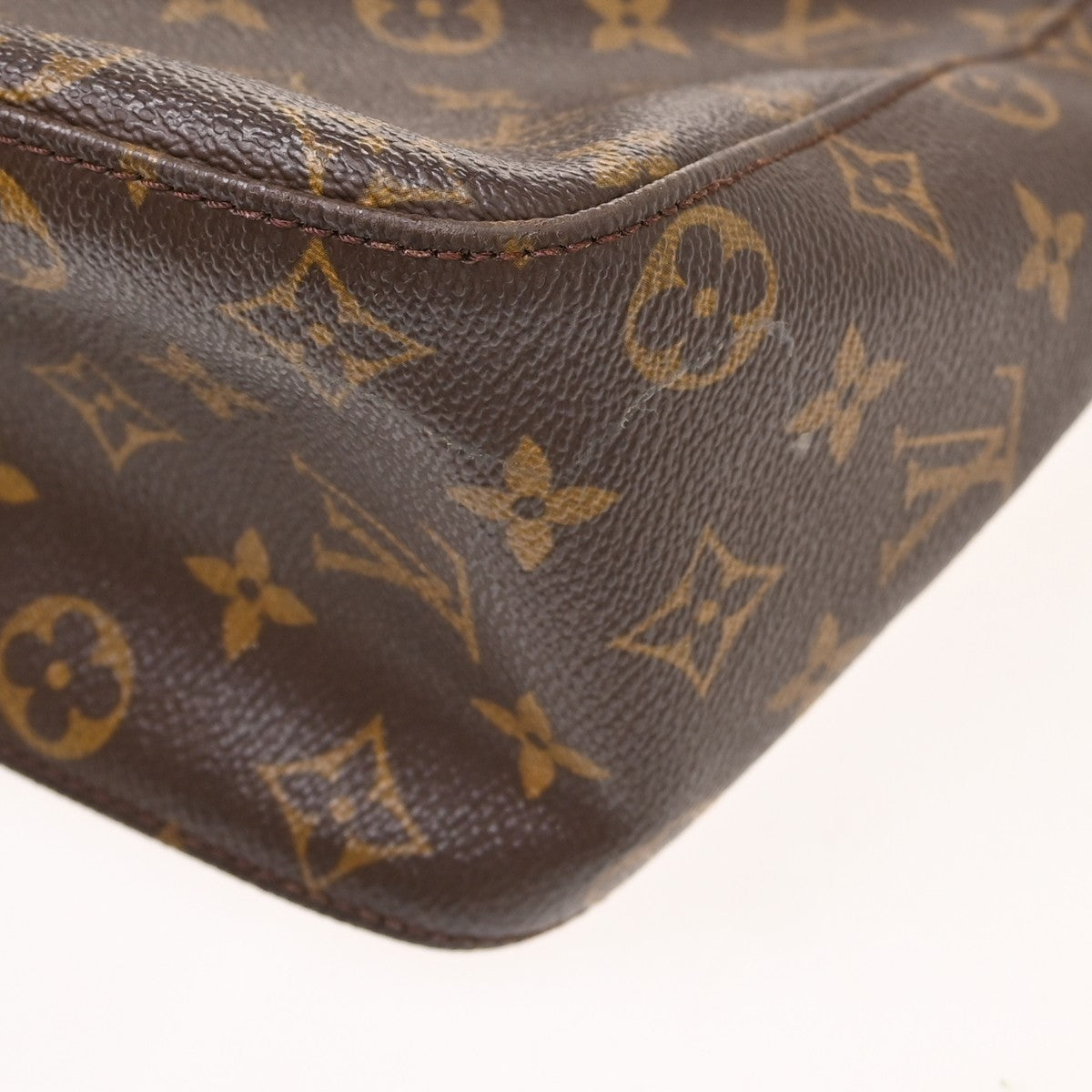 Louis Vuitton Monogram Looping Monogram Canvas Brown Canvas Shoulder Bag Bag (Pre-Owned)