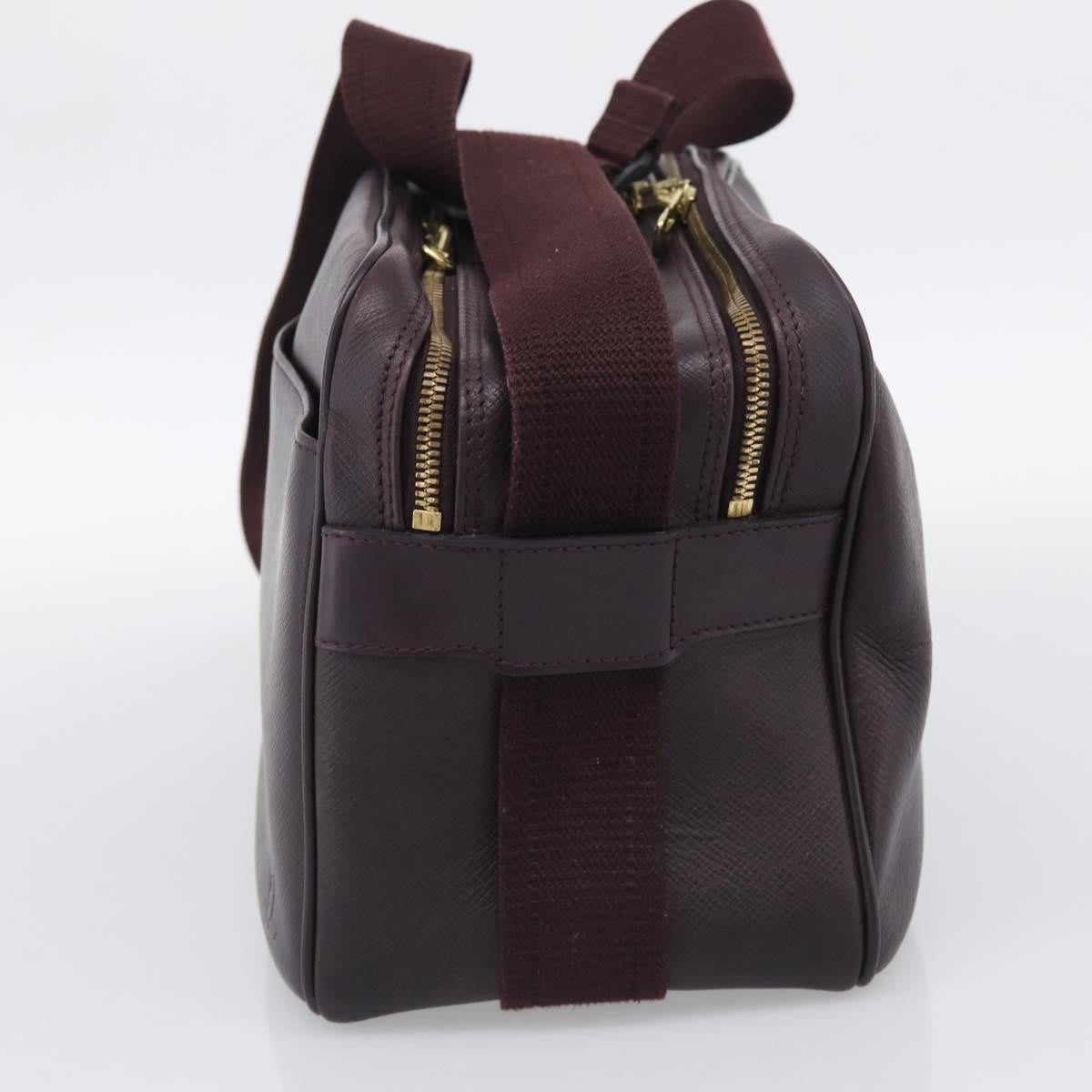 Louis Vuitton Reporter Taiga Leather Burgundy Leather Shoulder Bag Bag (Pre-Owned)