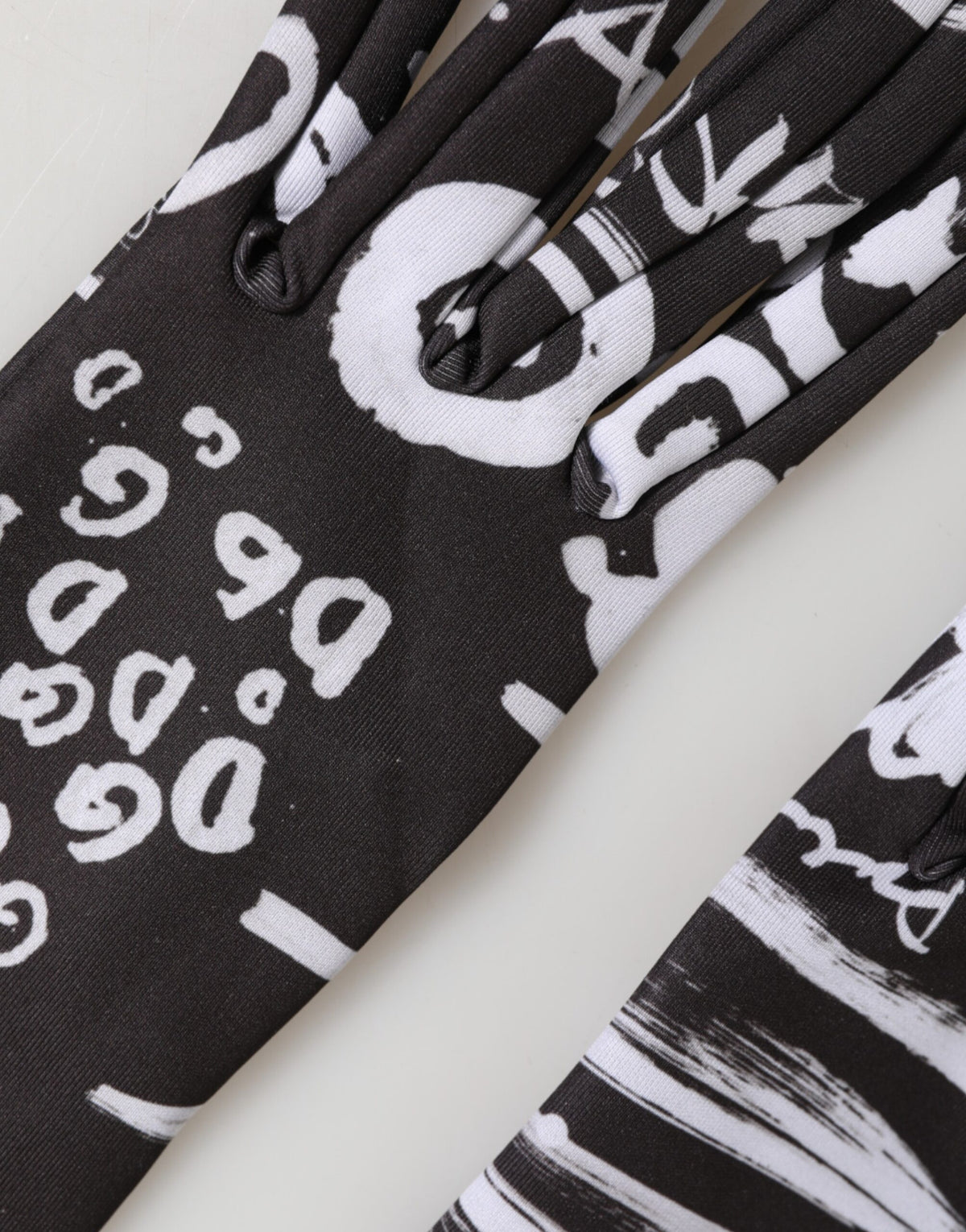 Dolce & Gabbana Black White DG Logo Elbow Length Mitten Women's Gloves