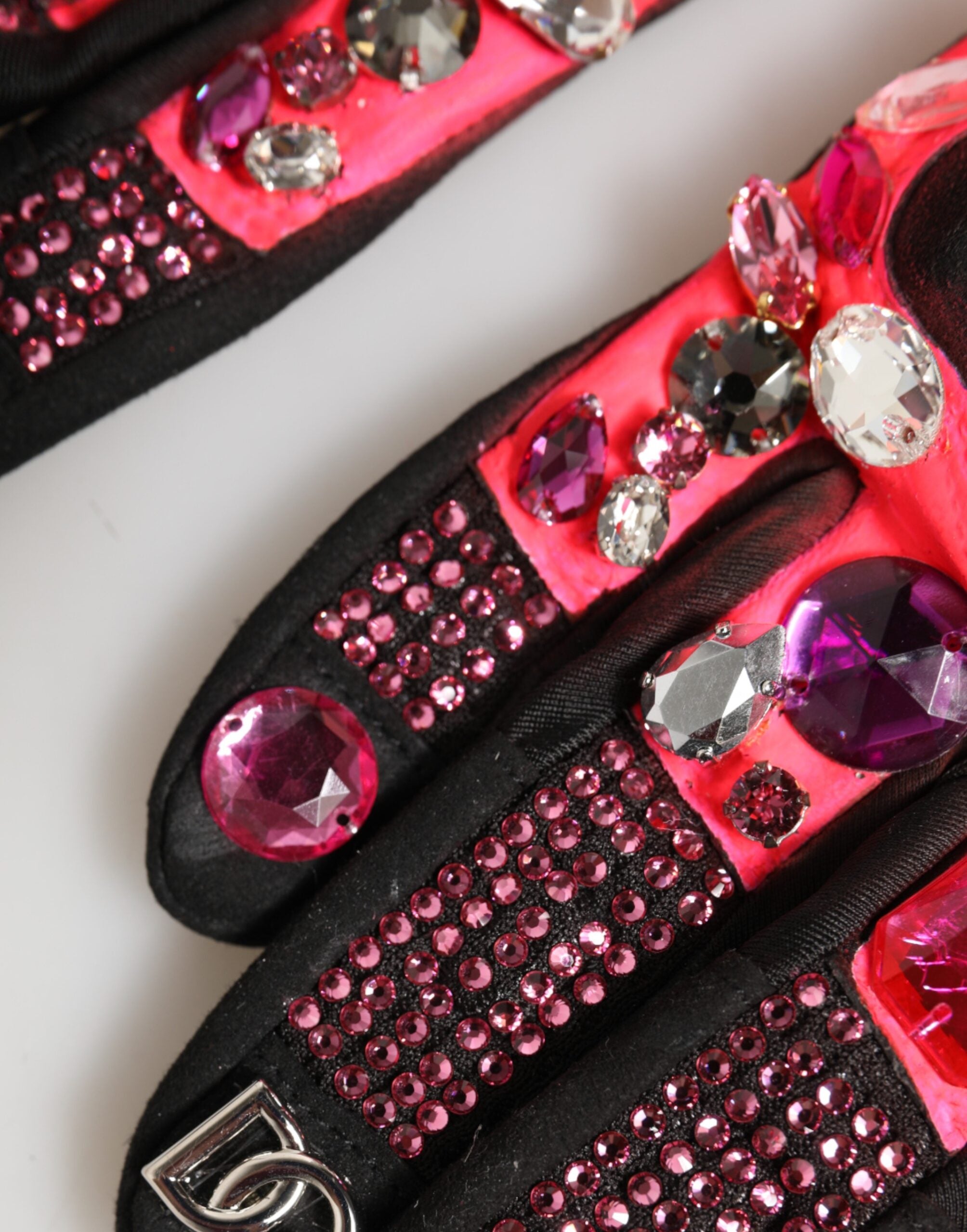 Dolce & Gabbana Black Pink Crystal Wrist Length Mitten Women's Gloves (Pre-Owned)