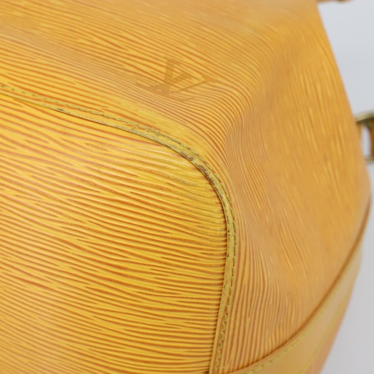 Louis Vuitton Petit Noe Epi Leather Yellow Leather Shoulder Bag Bag (Pre-Owned)