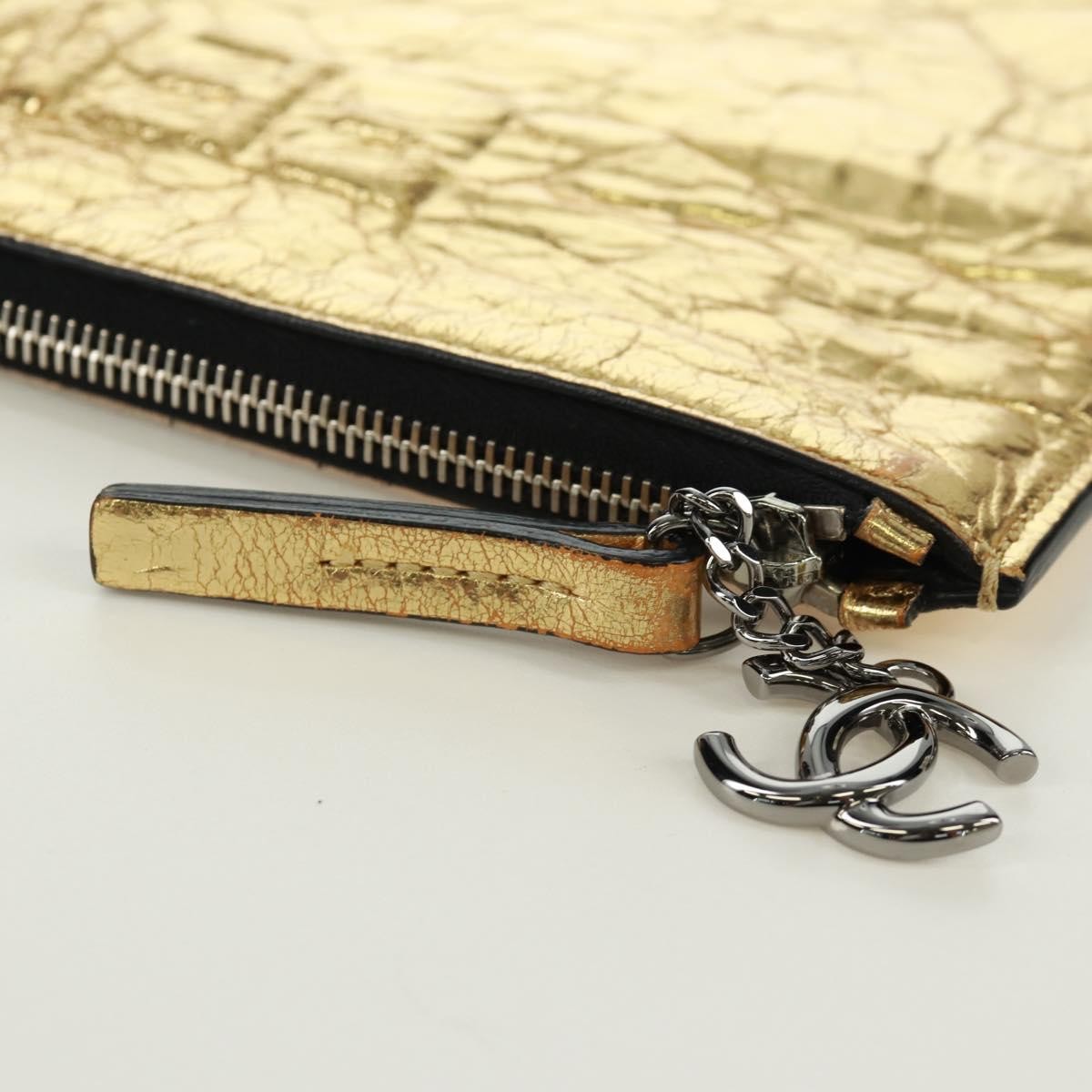 Chanel Feminine Crinkled Leather Gold Leather Clutche & Pouche Bag (Pre-Owned)