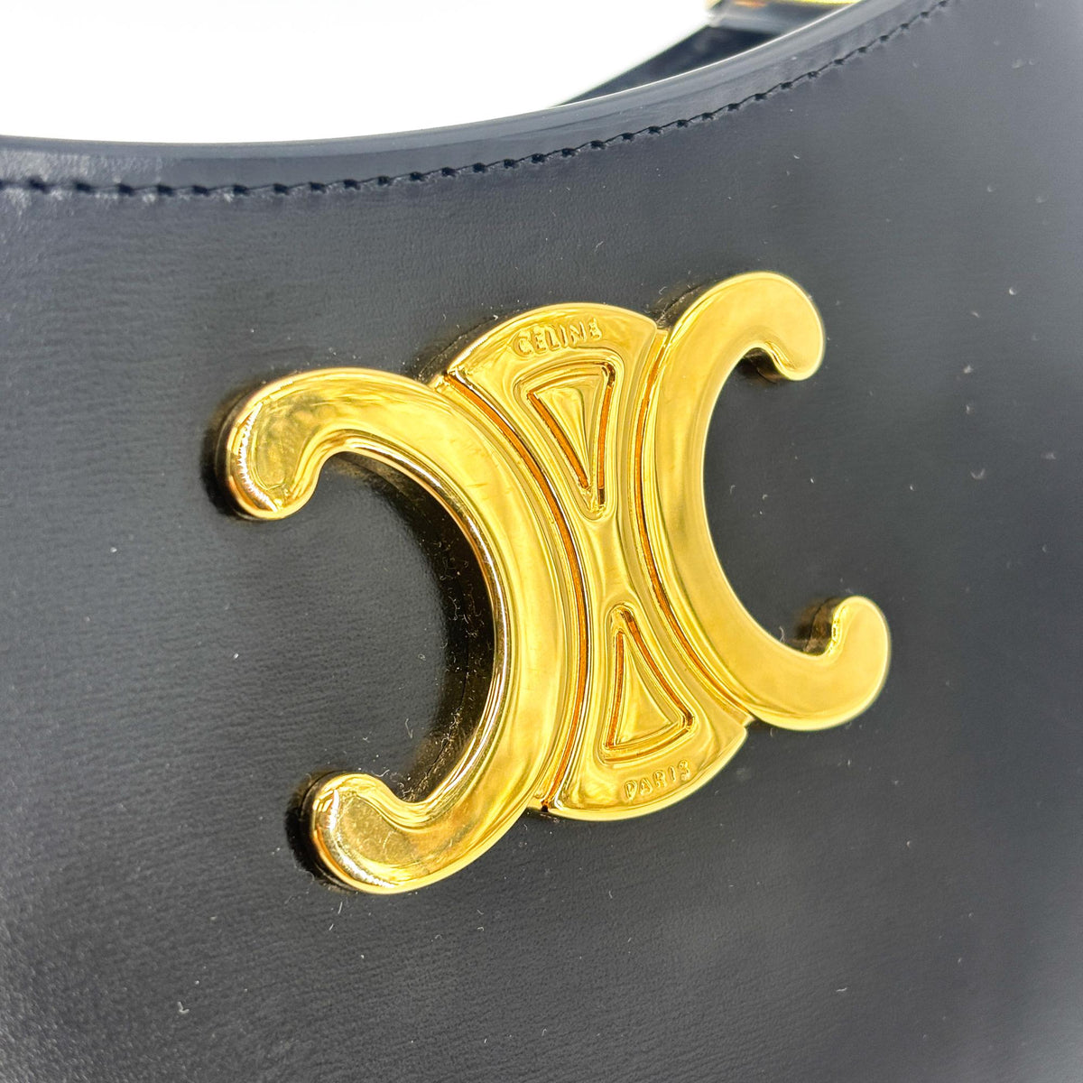 Celine Triomphe Tilly Smooth Calfskin Black Leather Handbag (Pre-Owned)
