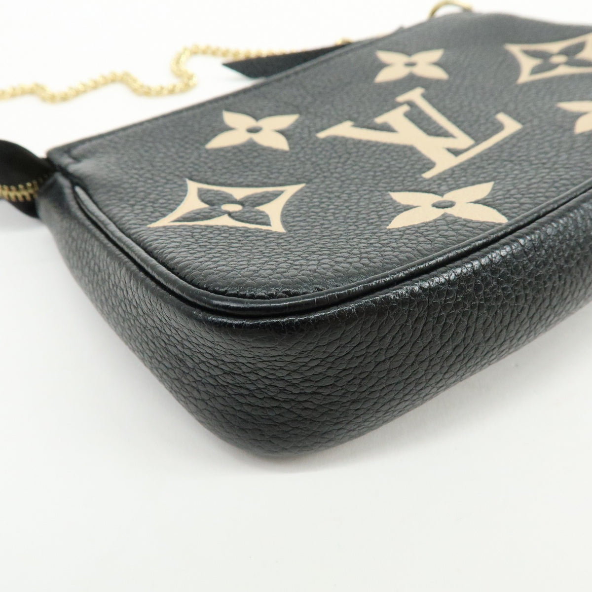 Louis Vuitton Pochette Accessoires Bicolor Monogram Empreinte Giant Black Leather Clutche & Pouche Bag (Pre-Owned)