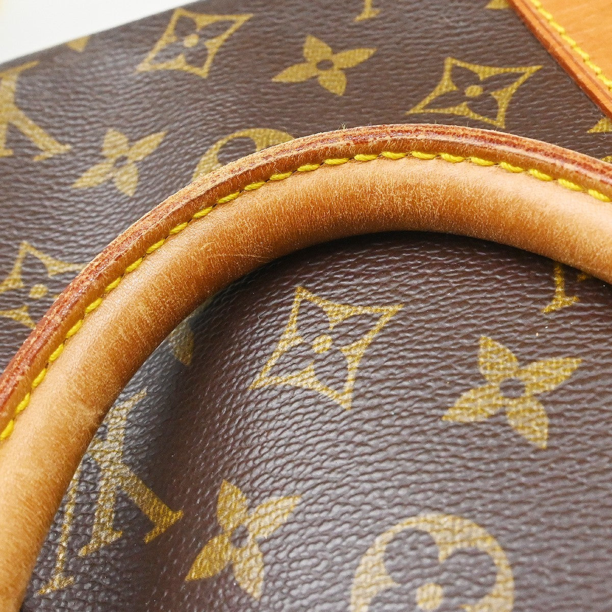 Louis Vuitton Keepall Monogram Canvas Brown Canvas Travel Bag Bag (Pre-Owned)
