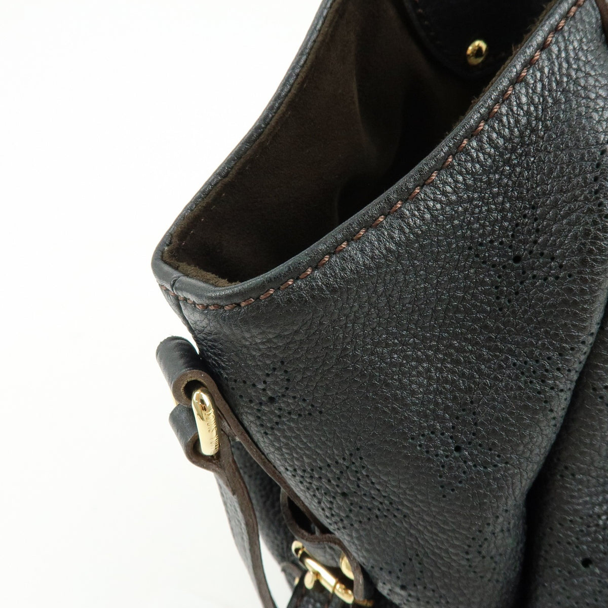Louis Vuitton L Hobo Mahina Leather Black Leather Shoulder Bag Bag (Pre-Owned)