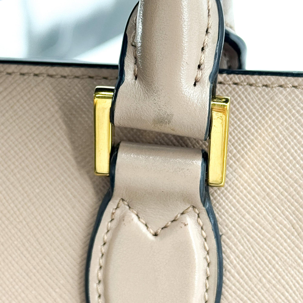 Prada Vintage Tote Leather Beige Leather Tote Bag Bag (Pre-Owned)