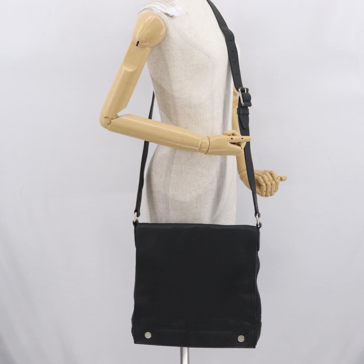 Bally Vintage Leather Black Leather Shoulder Bag Bag (Pre-Owned)