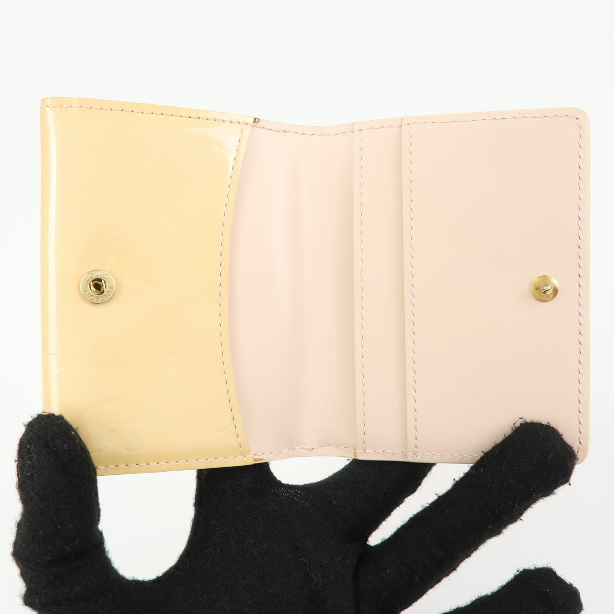Louis Vuitton Ludlow Vernis Beige Patent_Leather Wallets Accessory (Pre-Owned)