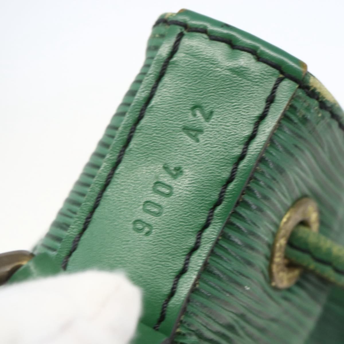 Louis Vuitton Petit Noe Epi Leather Green Leather Shoulder Bag Bag (Pre-Owned)