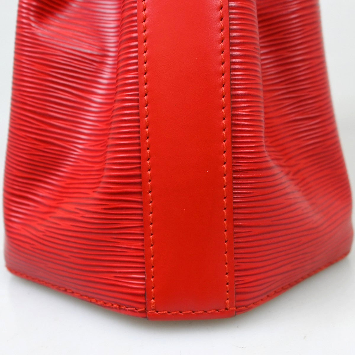 Louis Vuitton Vintage Sac D'epaule Handbag Epi Red Leather Shoulder Bag Bag (Pre-Owned)