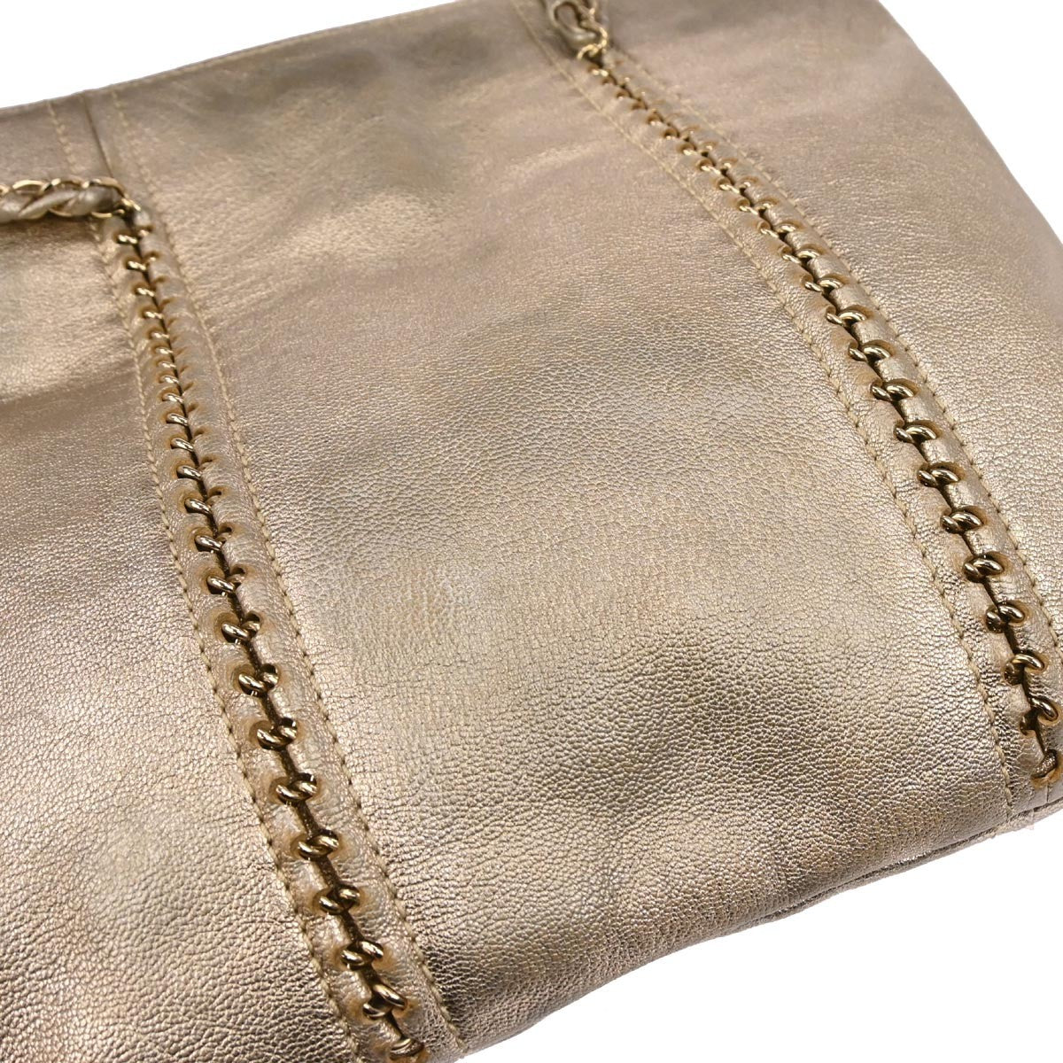 Chanel Luxe Ligne Zipped Tote Leather Gold Leather Tote Bag Bag (Pre-Owned)
